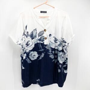 Camisa black white floral roll sleeve 2 button oversized top lightweight top